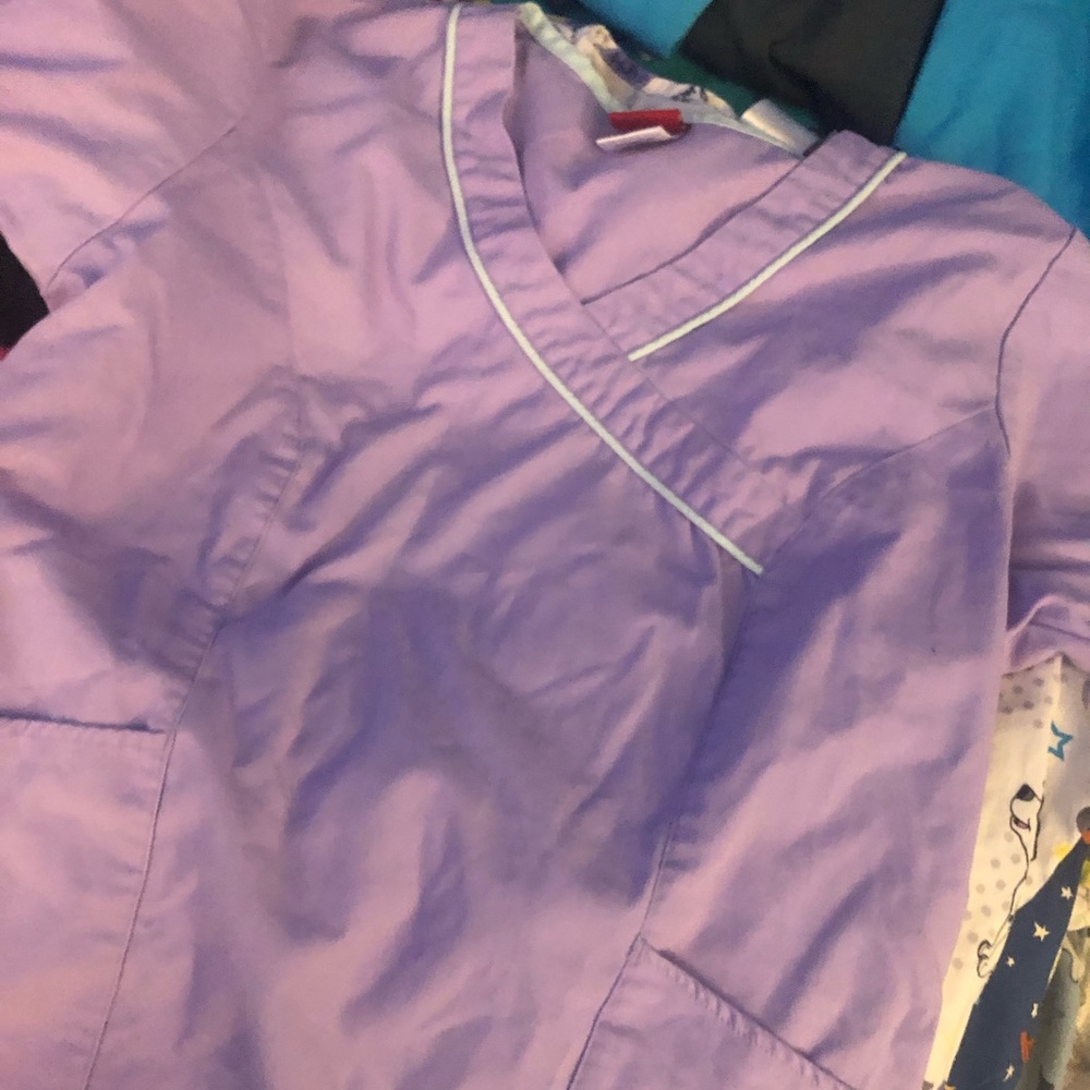 Small scrub top